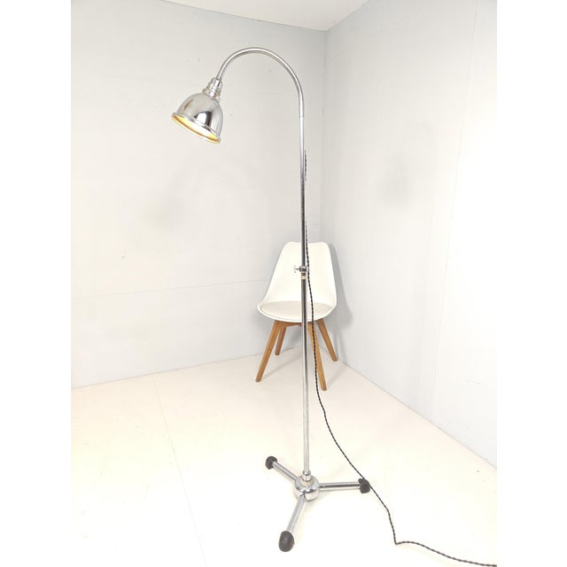 Art Deco Bauhaus Chrome-Metal Gooseneck Floor Lamp by Christian Dell for Maquet, 1930s For Sale - Image 17 of 18