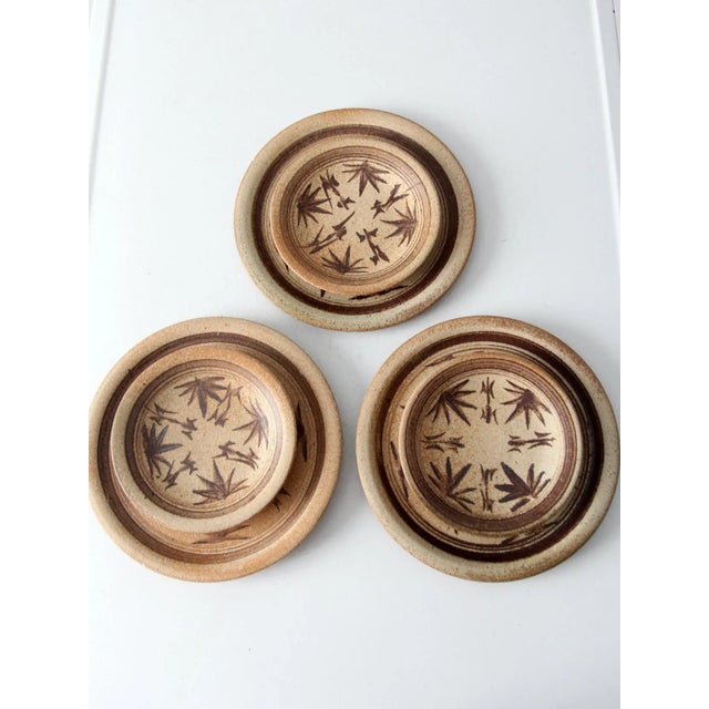 1980s 1980s Tygart River Pottery Serving Dishes Set of 14 For Sale - Image 5 of 12