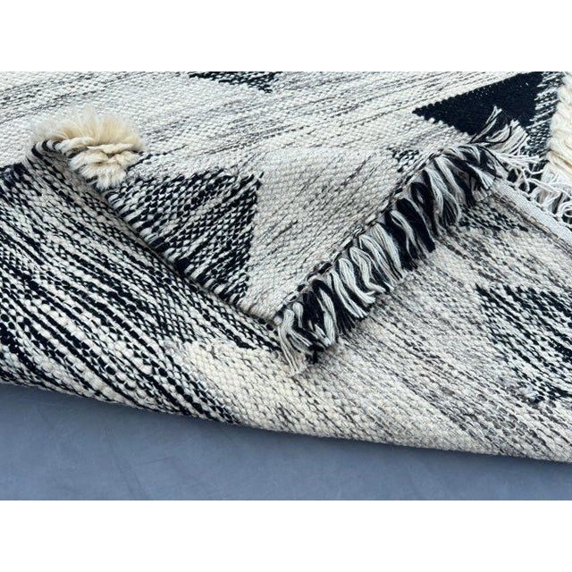 Vintage Afghan Sumak Kilim Rug | Handwoven Wool Carpet | Black and Cream Geometric Rug For Sale - Image 9 of 11