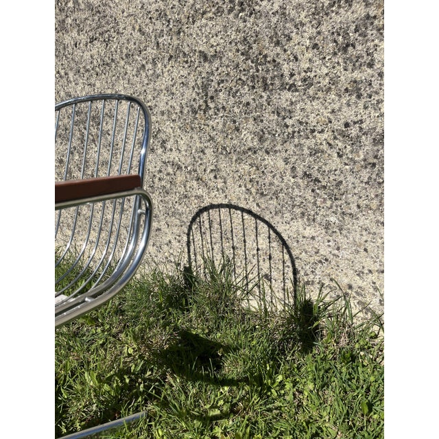 Mid-Century Modern Swivel Wire Chairs with Wooden Armrests, 1970s, Set of 2 For Sale - Image 16 of 18
