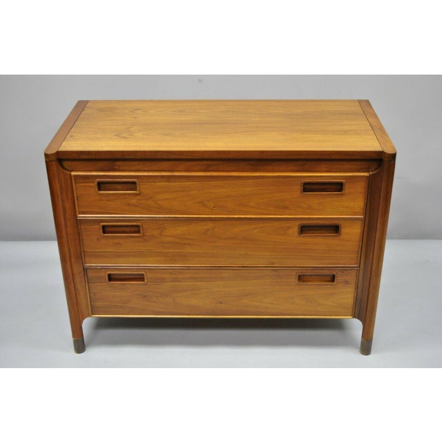 MidCentury Modern Heritage Henredon Walnut 3Drawer Bachelor Chest