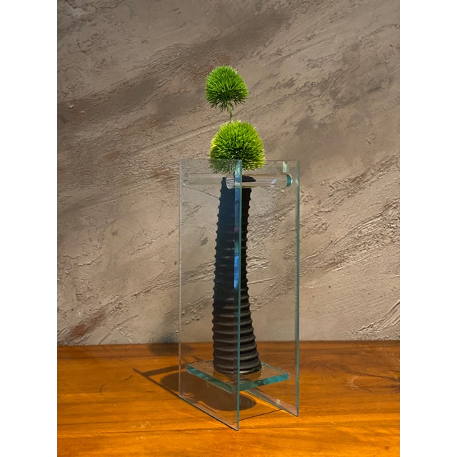 Postmodern Sculptural Glass Vase in Glass and Black Rubber, Italy, 1970s-1980s For Sale - Image 4 of 18