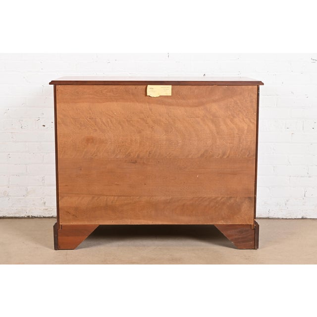 Henkel Harris Georgian Solid Cherry Wood Five-Drawer Dresser or Chest of Drawers For Sale - Image 11 of 12