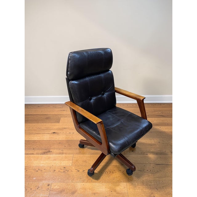 Mid-Century Scandinavian Modern Leather and Teak Swivel Chair, Norway, 1960s-1970s For Sale - Image 18 of 18