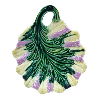 French Majolica Dish Leaf, Circa 1890 For Sale