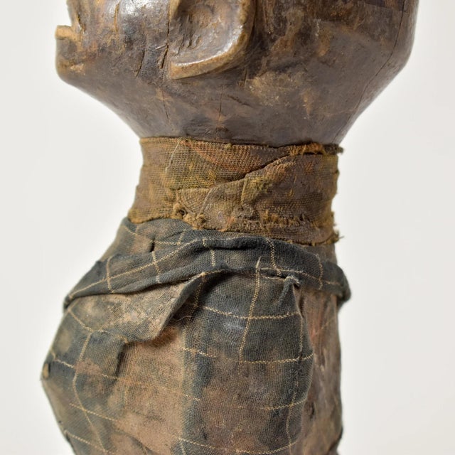 Early 20th Century Pere Miniature Mummy Wood Figure 12 Inch Tanzania For Sale - Image 11 of 15