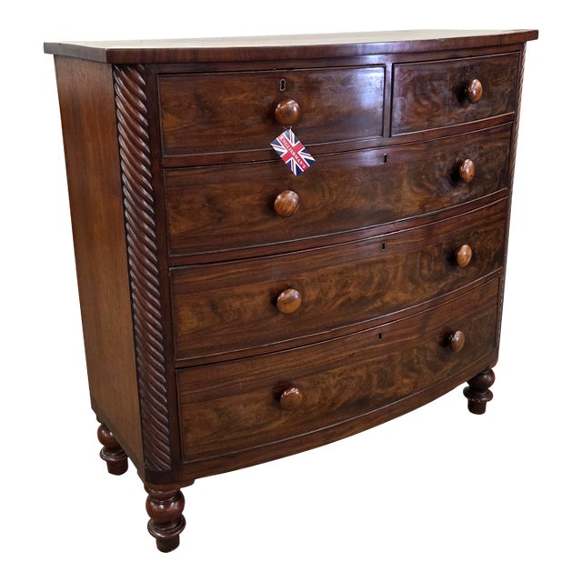 Late 19th Century Georgian Bowfront Mahogany 5 Drawer Chest With Twist Side Supports For Sale
