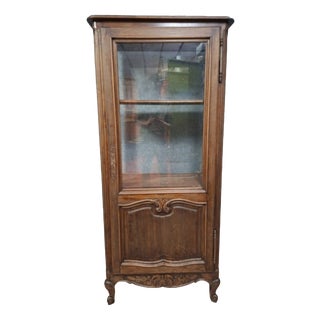 Mid-20th Century Louis XV French Display Cabinet in Walnut For Sale