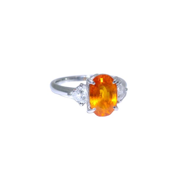 Contemporary 3.89 Carat Orange Sapphire Diamond Platinum Three-Stone Ring, Gia Certified, Size 7.25 For Sale - Image 3 of 8