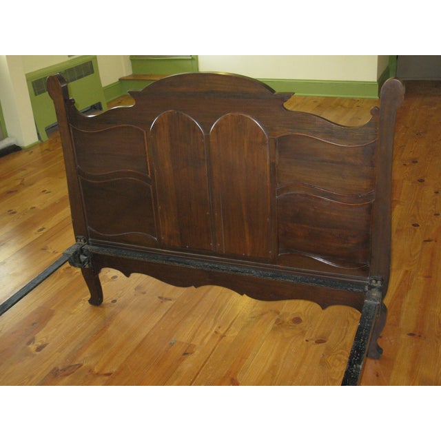 Art Nouveau Louis Majorelle (Attributed) Hand Carved Tulip Floral Design Walnut Burl Wood Bed Frame 19th C. For Sale - Image 18 of 18