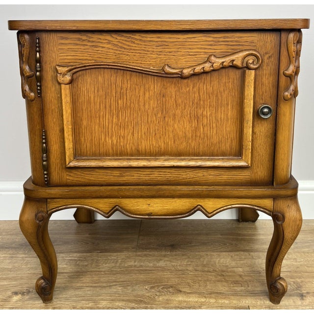 Vintage Louis XVI French Nightstands, Set of 2 For Sale - Image 6 of 15