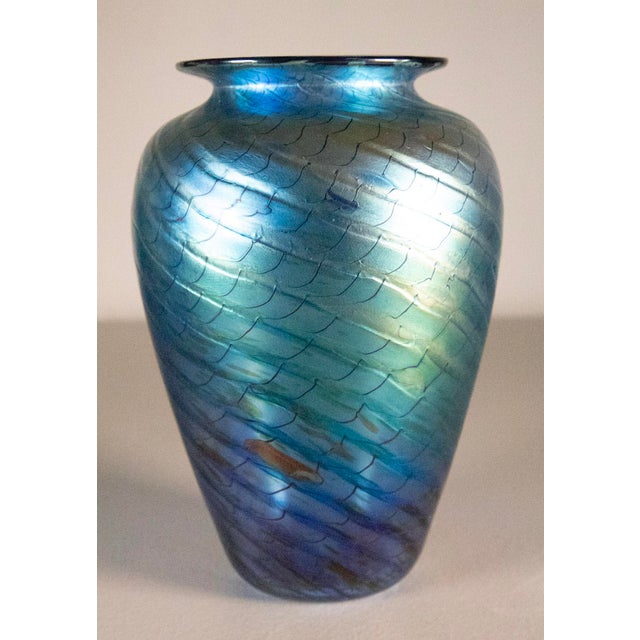 Thomas Philabaum Reptilian Series Iridescent Art Glass Vase - Signed - 8" H For Sale - Image 4 of 8