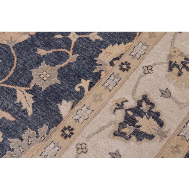 1990s Classic Ziegler Gray Beige Hand-Knotted Wool Rug - 8'11'' X 11'9'' For Sale - Image 4 of 7