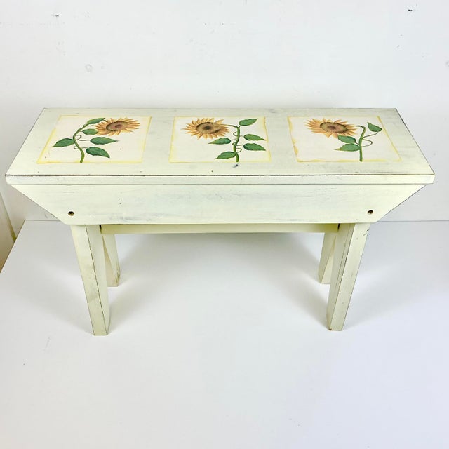 1970s Vintage Arts & Crafts Farmhouse Sunflower Folk Art Painted Pine Bench. For Sale - Image 18 of 18