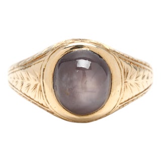 Vintage Engraved Star Sapphire Ring, 13-14k Yellow Gold, Ring Size 3.5, Art Deco For Sale