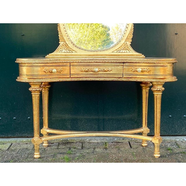 A Timeless Masterpiece of Vintage French Luxury Indulge in the grandeur of classic French design with this exquisite 1940s...