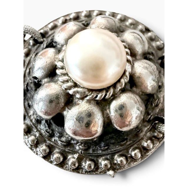 Vintage French Floral Medallion Bracelet, Attributed to Chanel, Acquired in Paris For Sale - Image 4 of 13