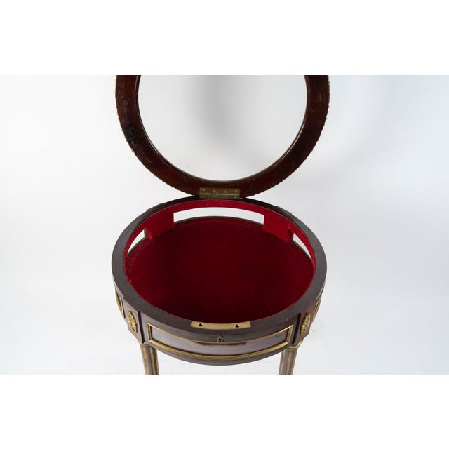 Red Early 20th Century Louis XVI Display Table For Sale - Image 8 of 9