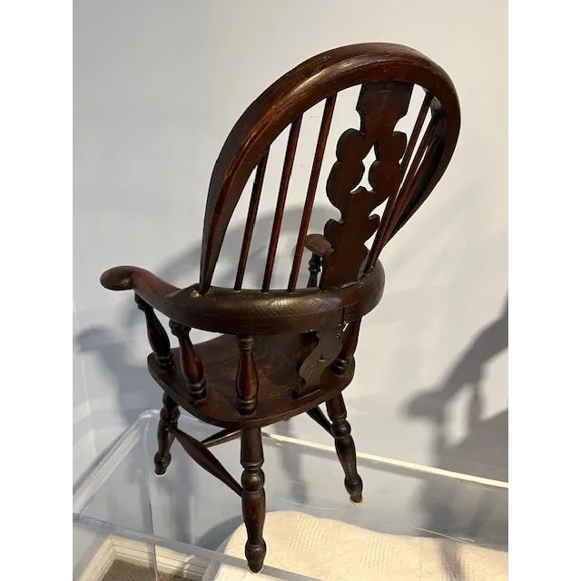 English Pair of Antique English Windsor Child's Chairs For Sale - Image 3 of 12