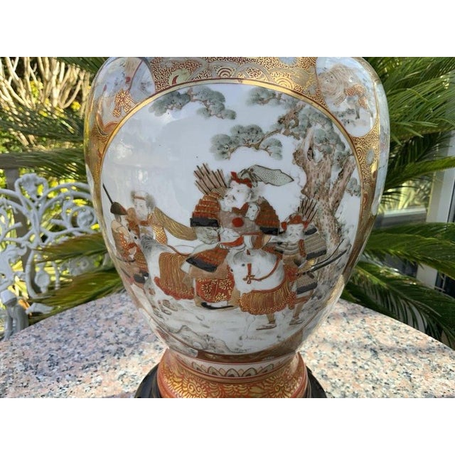 Large Meiji Japanese Gilt Porcelain Samurai Vase with Stand, 1880 For Sale - Image 13 of 18
