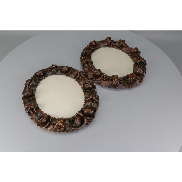 Oval Carved Walnut Picture Frames with Flowers, 1920s, Set of 2 For Sale - Image 9 of 18