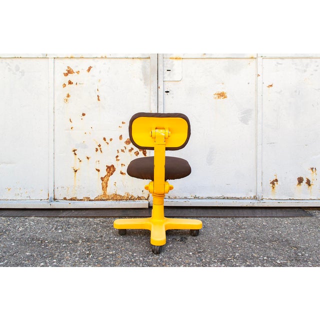 Ettore Sottsass Vintage Italian Nr. 45 Swivel Chair by Ettore Sottsass for Olivetti Synthesis, 1960s For Sale - Image 4 of 9