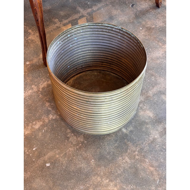 1970s Large Brass Reeded Pot For Sale - Image 6 of 6