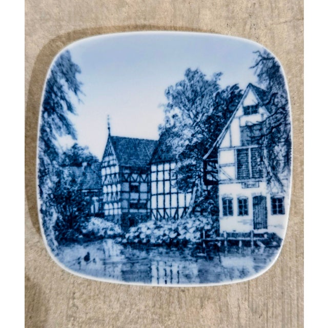 Vintage Bing & Grondahl Danish Landmark Mini Wall Plates by Kjeld Bonfils – Set of 5 For Sale - Image 13 of 14