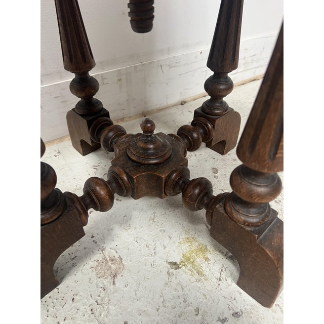 Napoleon III Style Piano Stool in Walnut, 20th Century For Sale - Image 3 of 9