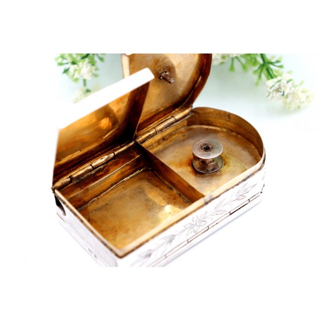 Silver Snuffbox and Matchbox For Sale - Image 5 of 7