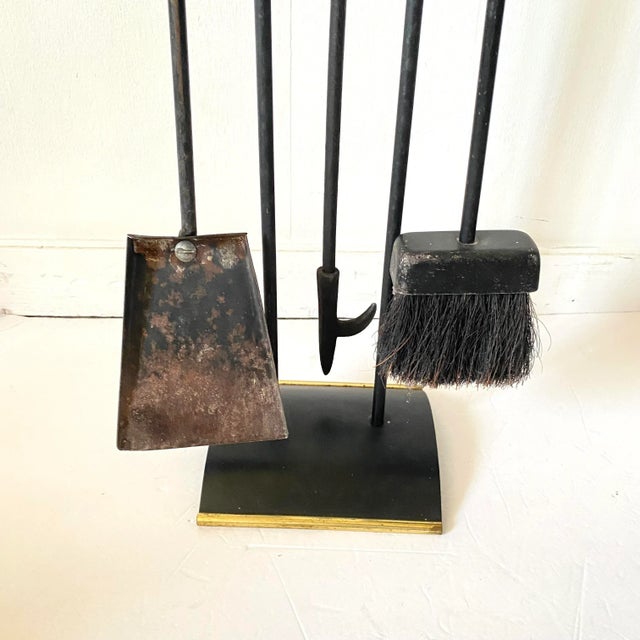 Black Mid Century Modernist Fireplace Tool Set Black Wrought Iron & Brass For Sale - Image 8 of 9
