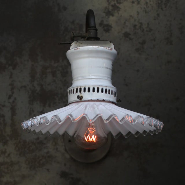 White Antique German Sconce Wall Lamp, 1910 For Sale - Image 8 of 10