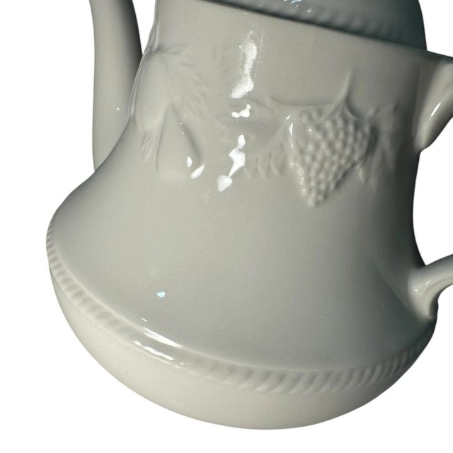 Mid-20th-Century English Pottery Teapot With Embossed Grape Motif For Sale - Image 13 of 16