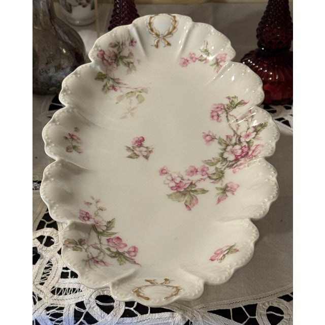 French Country Antique Haviland Limoges Oval Serving Tray – Pink Florals & Scalloped Ruffled Edge For Sale - Image 3 of 9