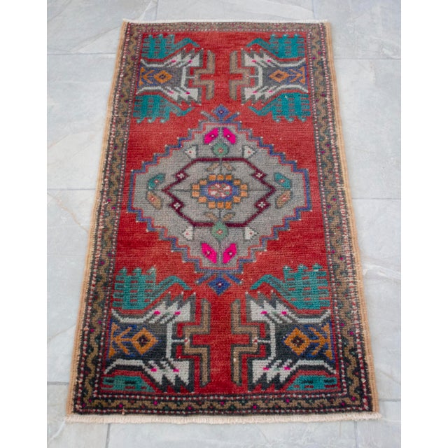 1970s Hand Knotted Small Oushak Rug Faded Mini Rug Mat - 1'8" X 3'2" For Sale - Image 11 of 13