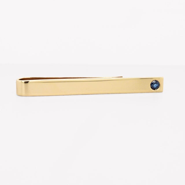 Mid 20th Century Tiffany & Co. 14k Yellow Gold & Sapphire Tie Bar or Tie Clip For Sale - Image 5 of 14