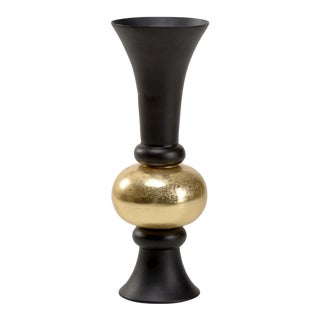 Wildwood Beu 7 Trumpet Vase, Large For Sale