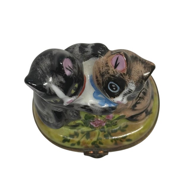 Black Vintage Limoges Porcelain Two Cats Hinged Trinket Box Hand-Painted by Rochaud For Sale - Image 8 of 12