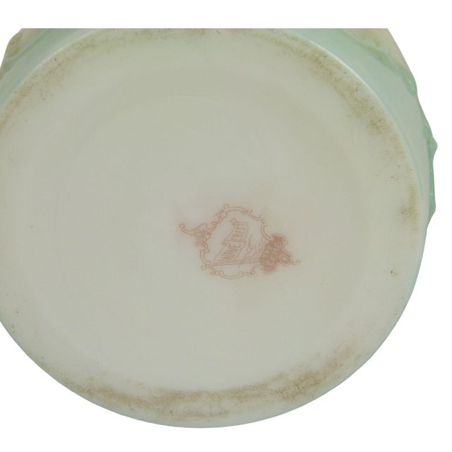 Antique Wave Crest Opal Glass Cigar Box Humidor by C. F. Monroe Co. - 1886-1916 For Sale - Image 12 of 12