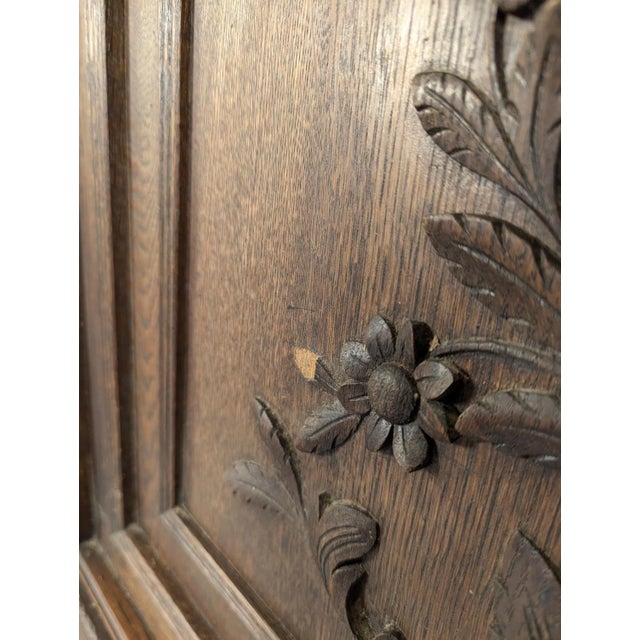 Norman Bed in Richly Carved Oak For Sale - Image 12 of 17