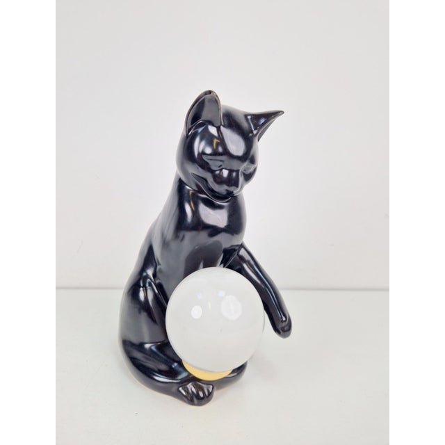 Mid-Century Cat Sphere Table Lamp in Ceramic and Opal Glass, 1970s For Sale - Image 9 of 9