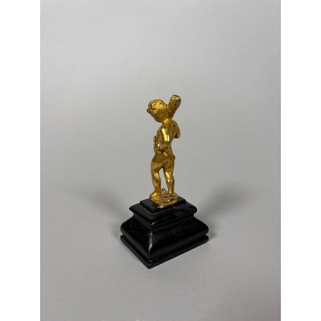 Renaissance Sculpture, Child Hercules, 17th century - 10.5 cm - Gilded bronze For Sale - Image 3 of 9
