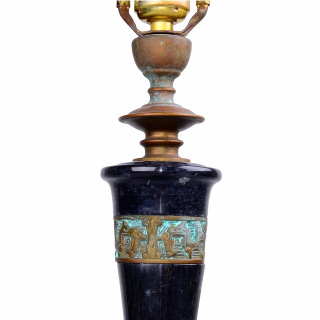 Maison Baguès Neoclassical Bronze & Black Marble Table Lamp For Sale - Image 4 of 10