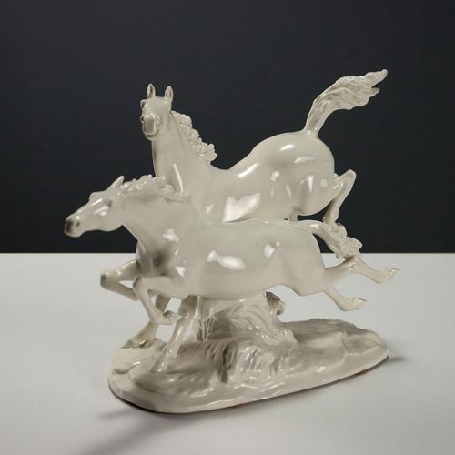 Porcelain Horse Group from Hutschenreuther For Sale - Image 9 of 9