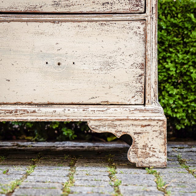 Wood English George III Painted Chest of Drawers, 1700s For Sale - Image 7 of 9