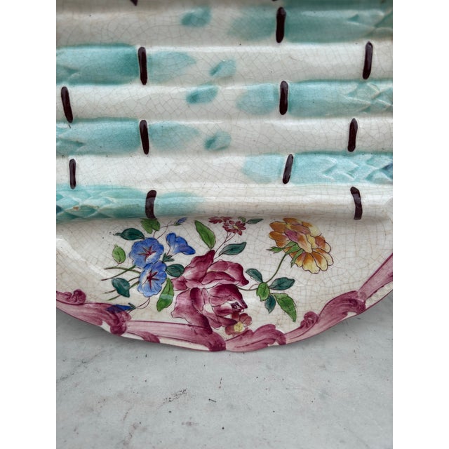 Late 19th Century 19th Century Majolica Asparagus Plate With Flowers Longchamp For Sale - Image 5 of 6