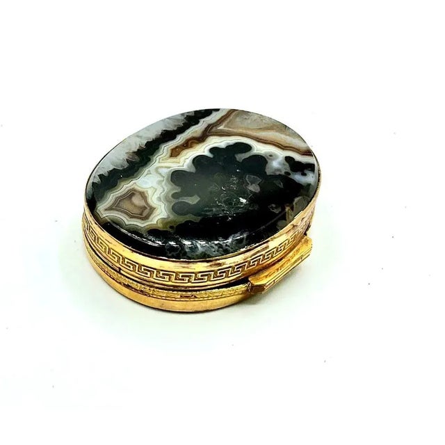 Small 19th Century Hard Stone or Pietra Dura Box For Sale - Image 4 of 10