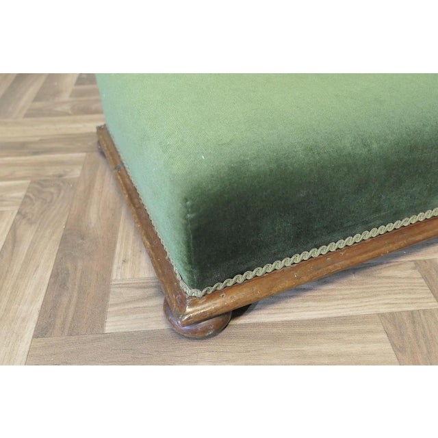 Victorian Green Velvet Foot Stool A Lovely piece, this Victorian stool is Square, it stands on neat bun feet and has green...