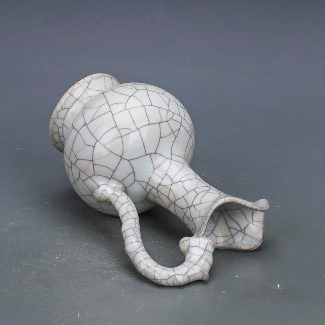 Early 20th Century Chinese Ceramic Wine Pot Guan Ware Crackle Glaze Celadon Flagon For Sale - Image 5 of 13