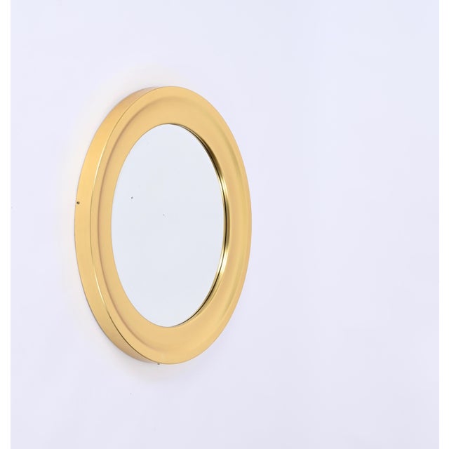 1960s Mid-Century Golden Aluminum Round Mirror attributed to Sergio Mazza for Artemide, Italy, 1960s For Sale - Image 5 of 14
